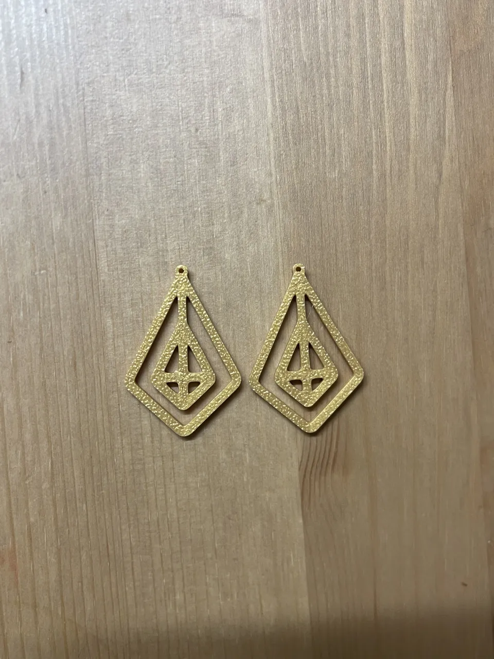 earrings view 2