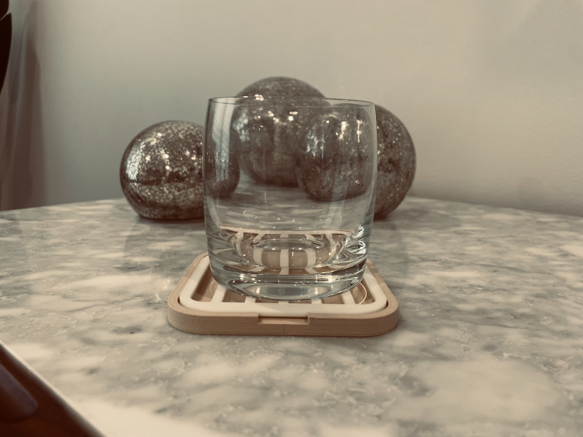 Modern Self Draining Coaster