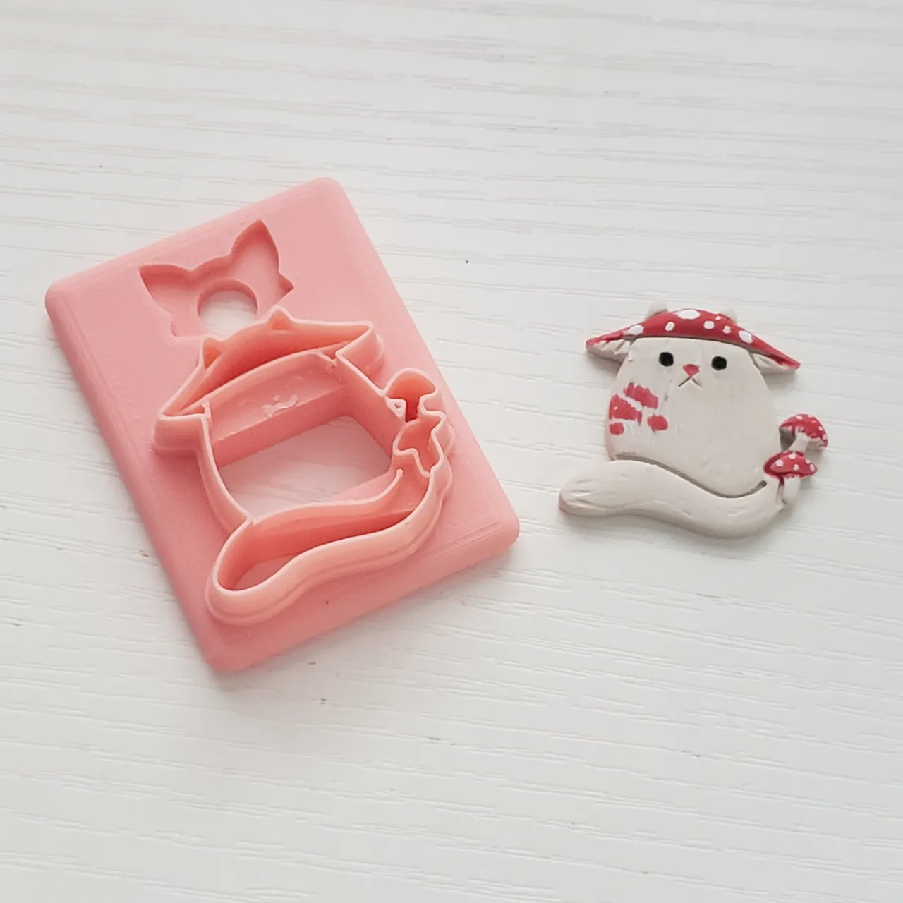 Fat Mushroom Cat Polymer Clay Earring Cutter view 3