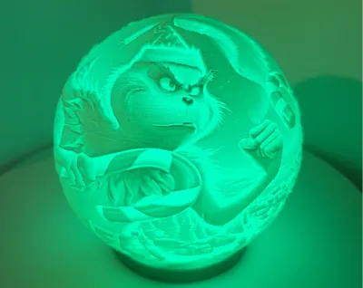 Lithophane Sphere - Grinch vs Santa