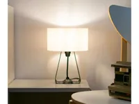 Lampe de table minimaliste incurvée — photo 6