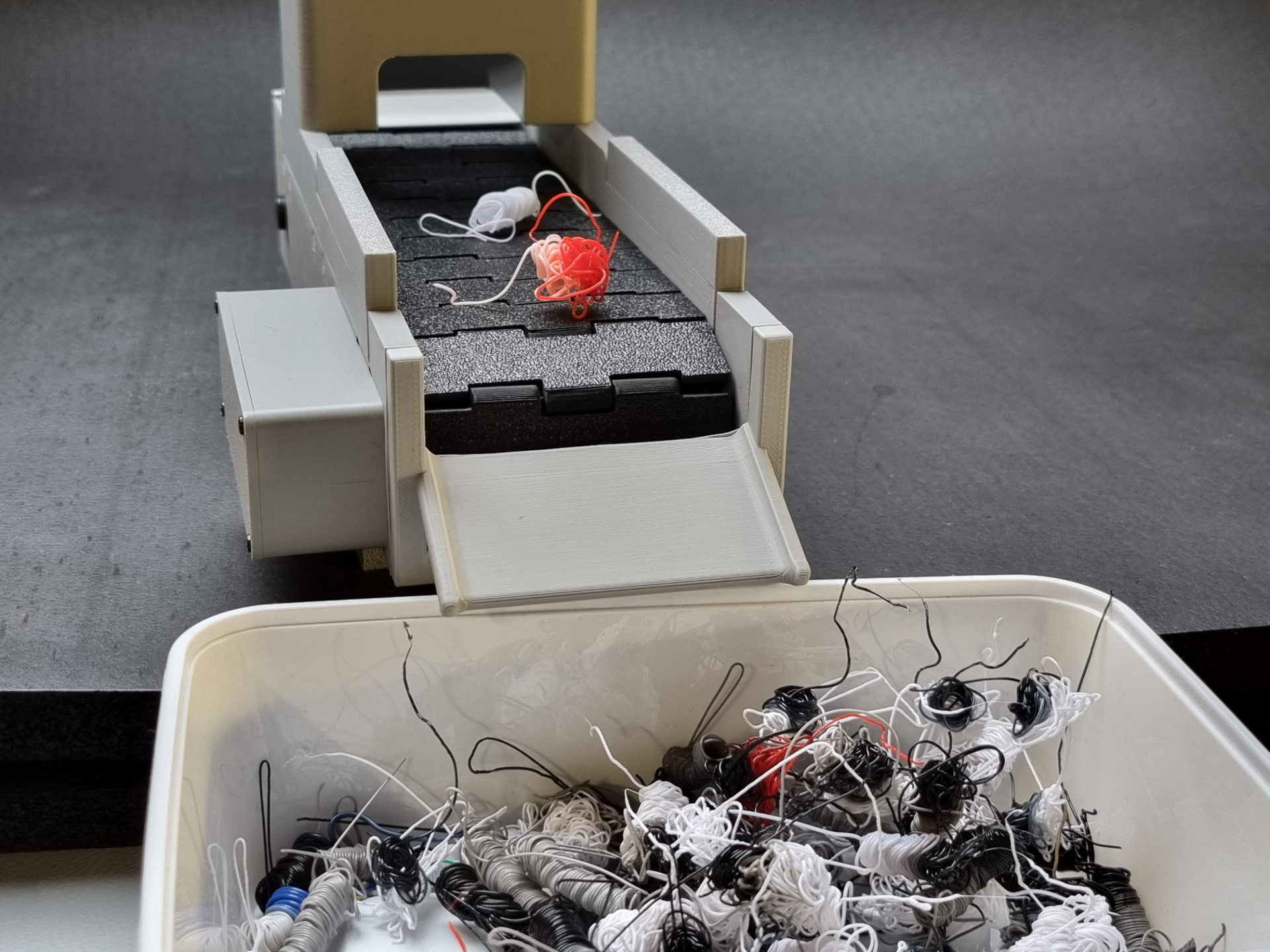 Poop Conveyor - Configurable