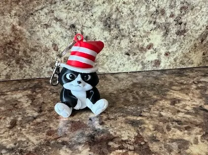 cat in the hat keychain