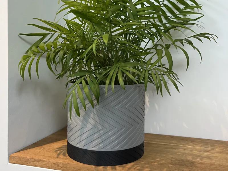 Chunky Two Tone Zig Zag Pot