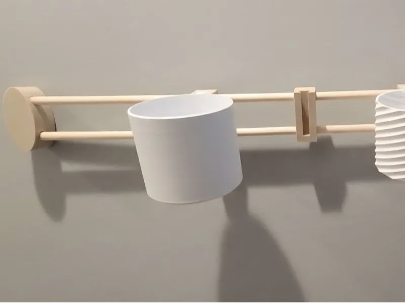 PLANTER ON RODS