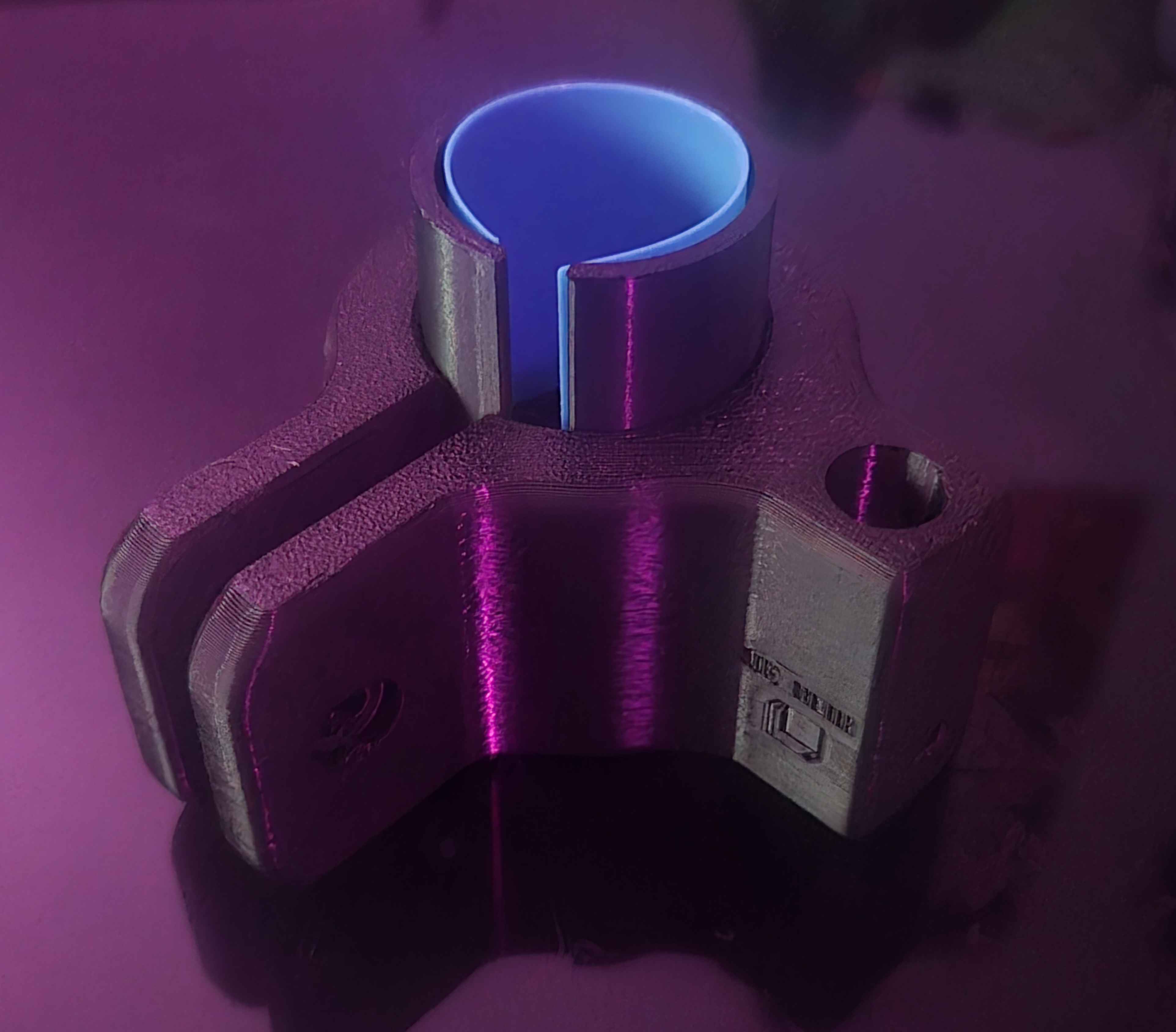 Miniatura 2 do modelo 3D Accroche bras micro pour support multi-écran