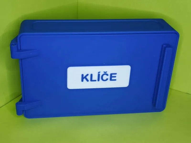 WALL-MOUNTED KEY BOX