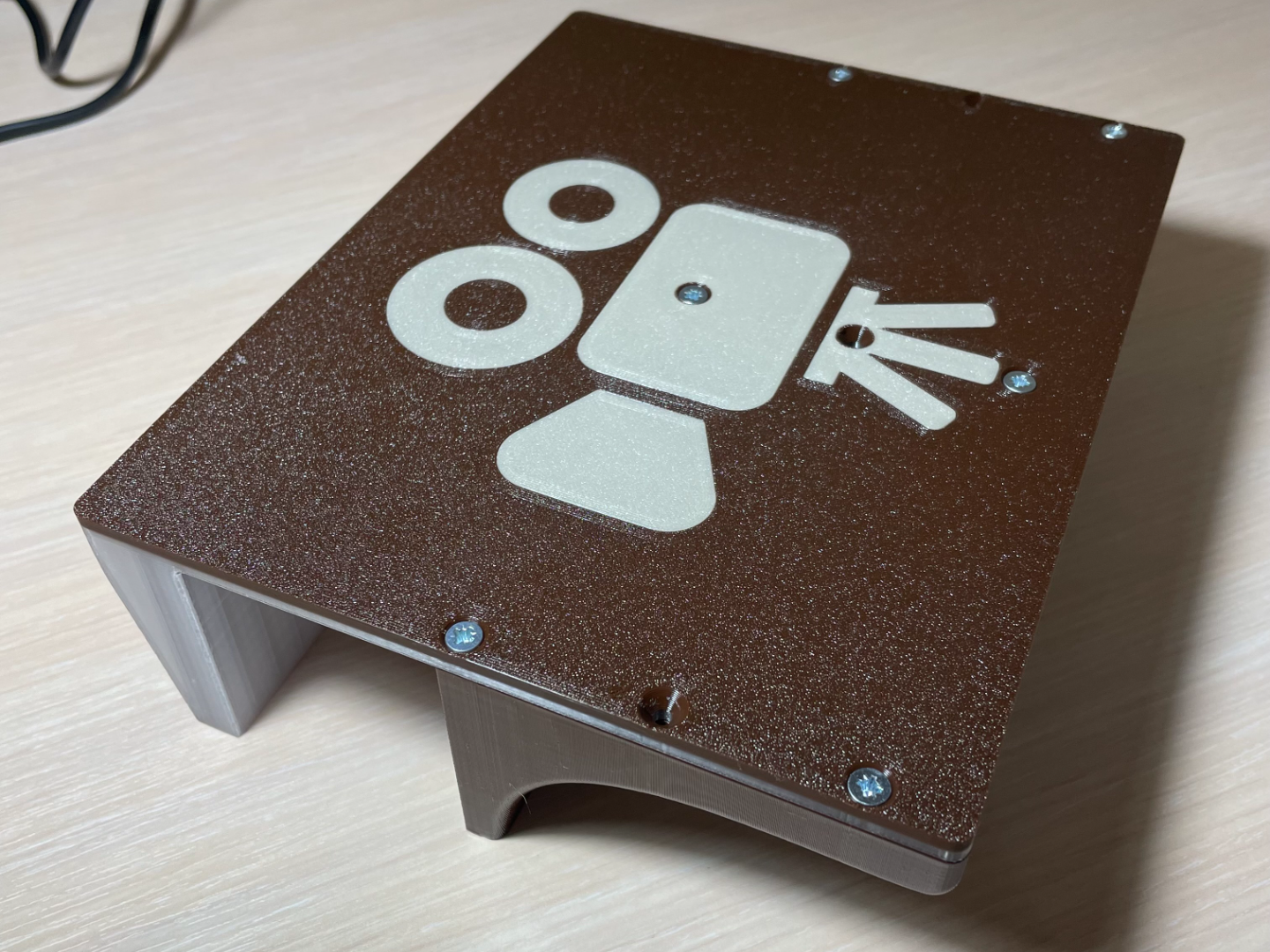 Magcubic projector bed mount