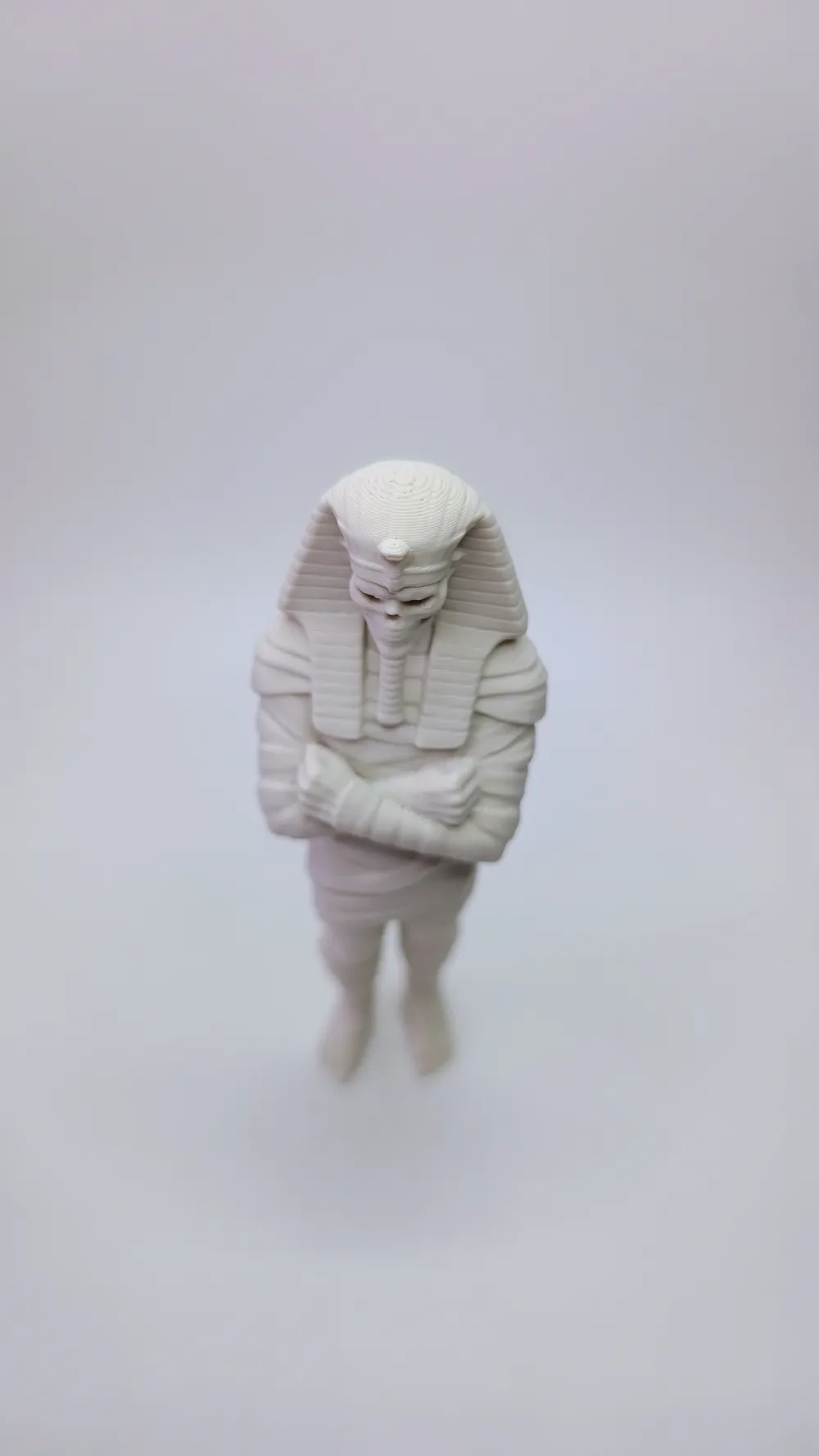Pharaoh mummy "Tomb Guardian" with skull - Free 3D Print Model - MakerWorld