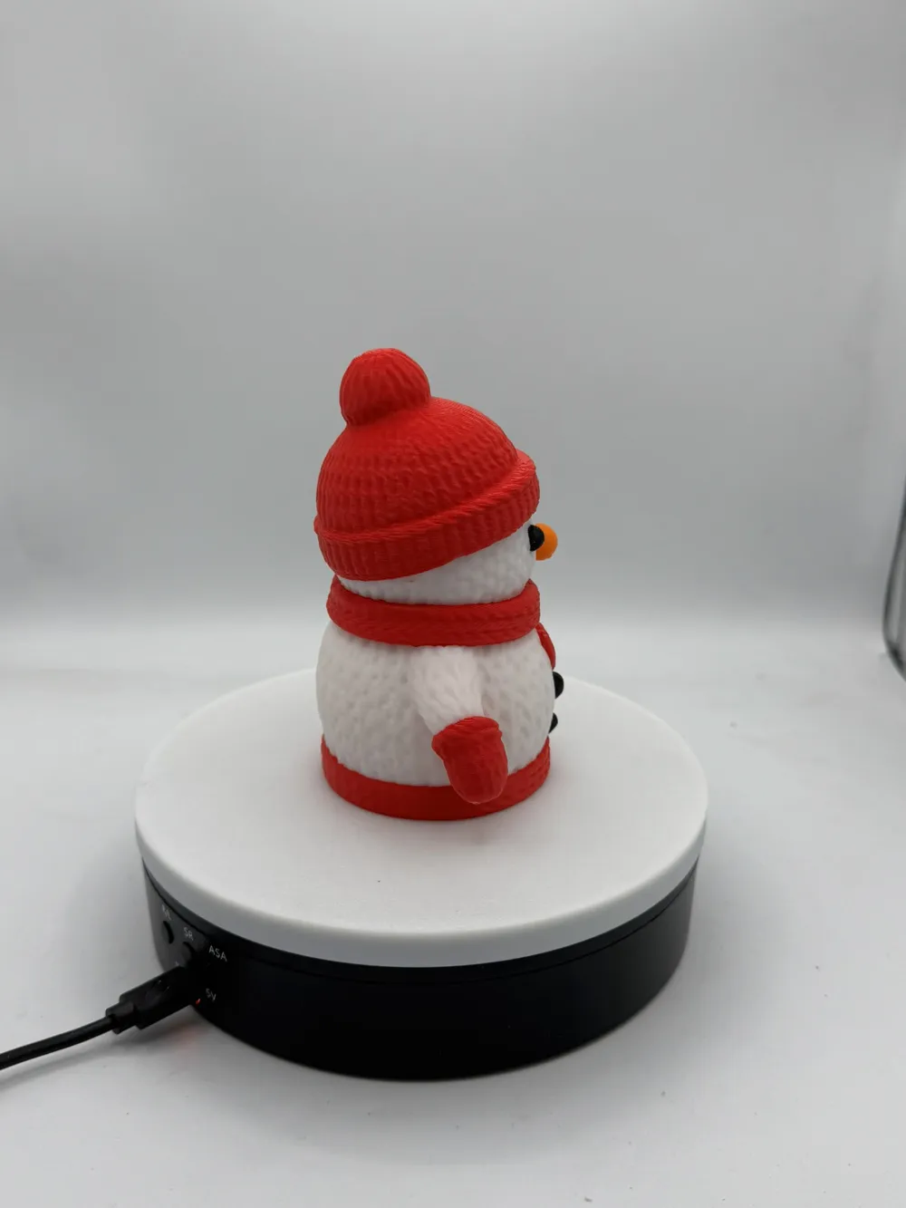 Cute Knitted Snowman with Heart - Free 3D Print Model - MakerWorld