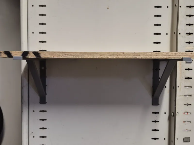 Shelf bracket to fit Dexion Ultima office shelving