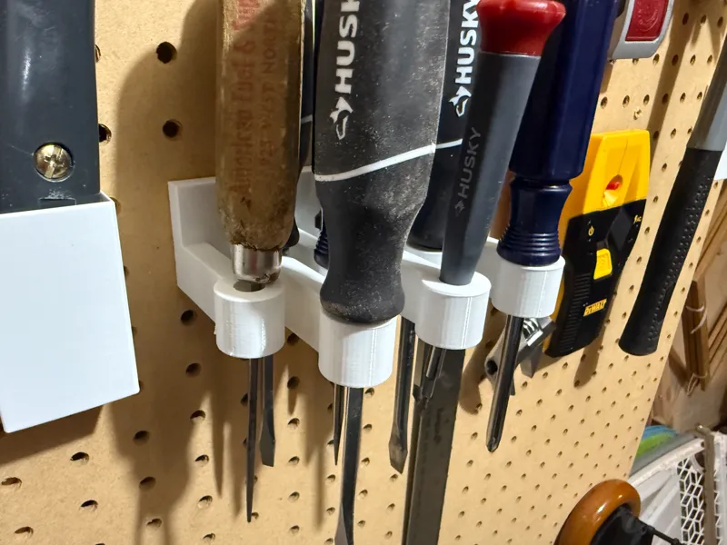 Sy's Peglock - Screwdriver Holder