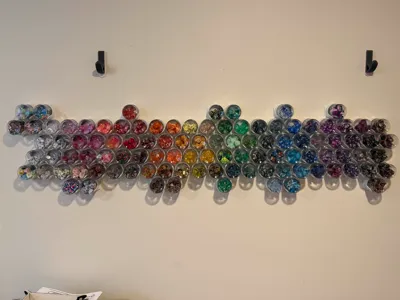 Modular Wall Dice Display V1 (Command Strip Mount)