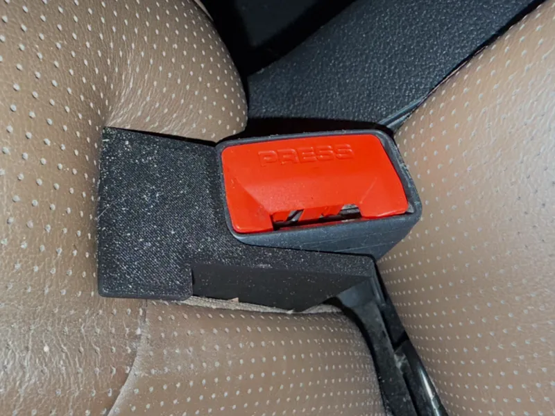 Kia Telluride Buckle Helper