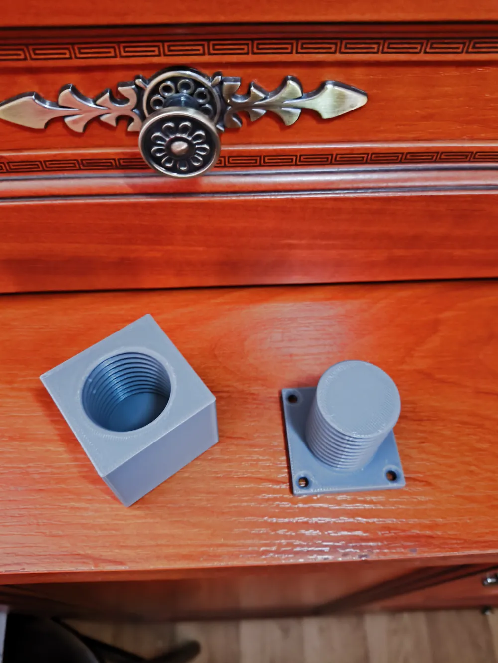 Adjustable Furniture Foot V2