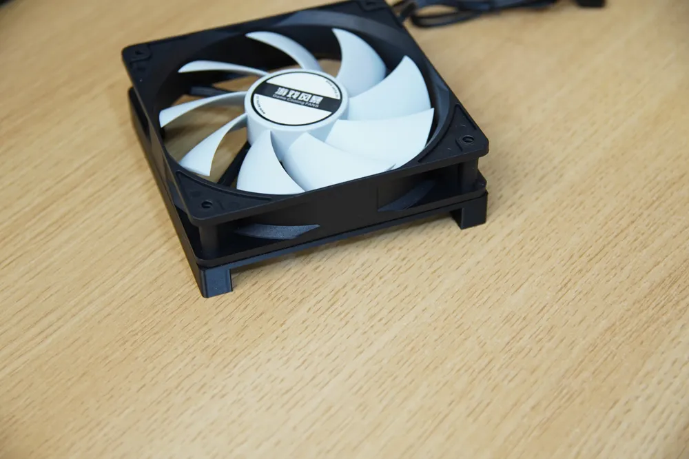 Mini Fan Riser 12cm风扇垫高支架 / 12cm fan riser - Free 3D Print Model - MakerWorld