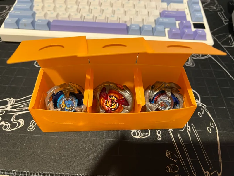 Ultra Light Weight Beyblade Deck Box