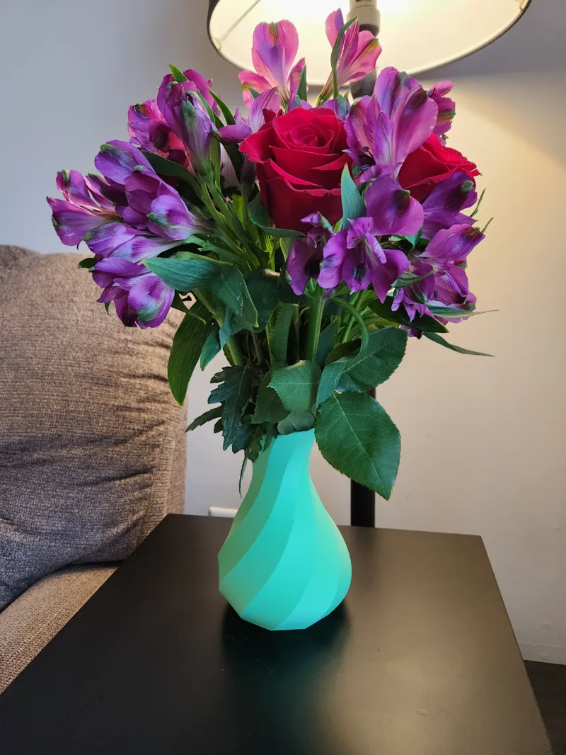 Water Tight Spiral Vase