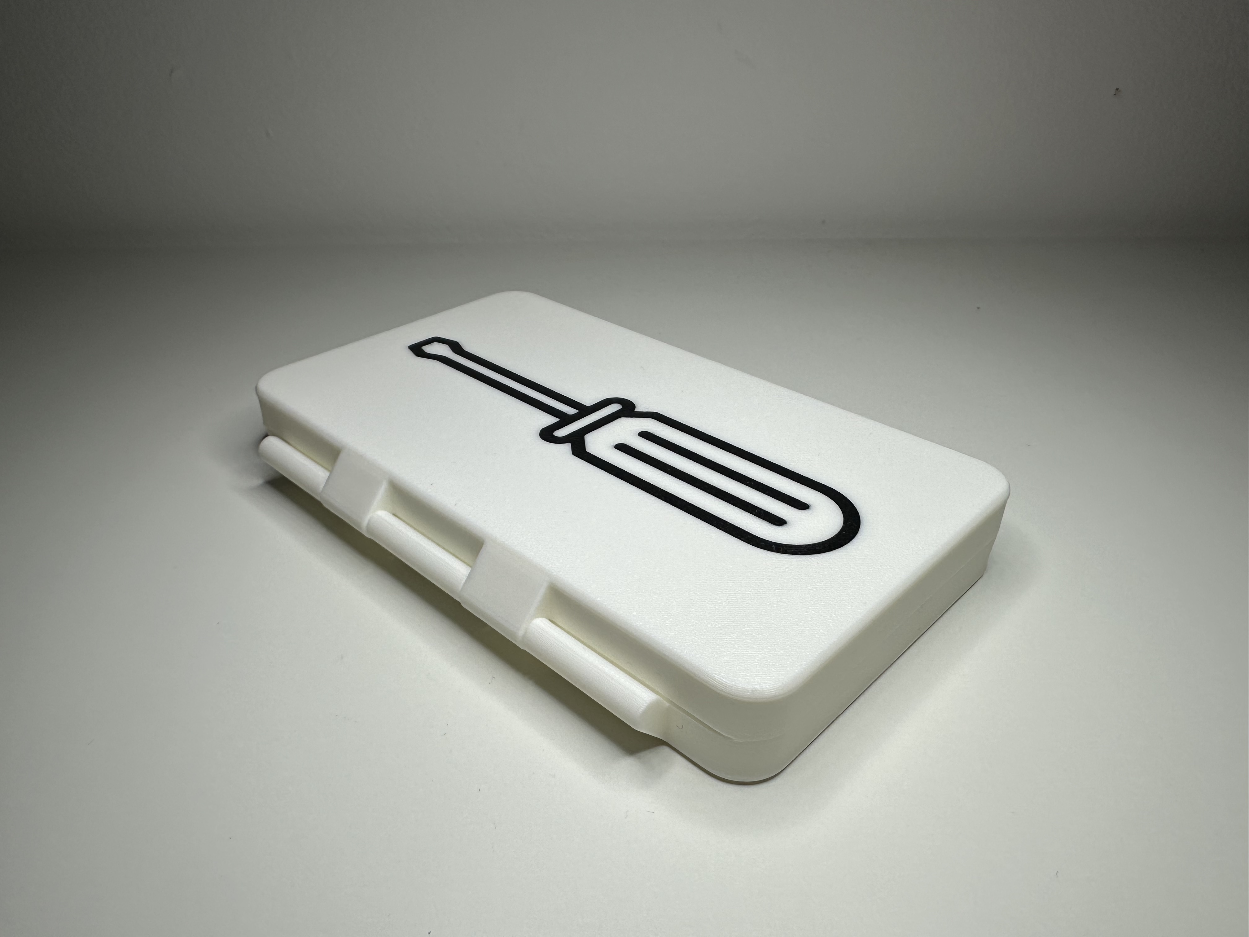 Miniatura 2 do modelo 3D Hinged Snap-Fit Tool Box