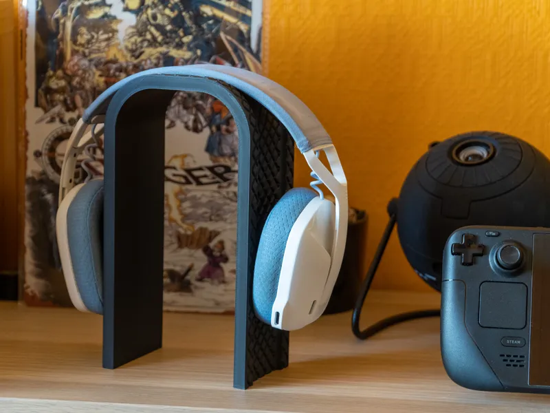 U shaped knurled headphones stand