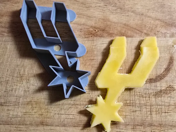 https://makerworld.bblmw.com/makerworld/model/US7e70d296fe2138/design/0728c25150b269f2.jpg