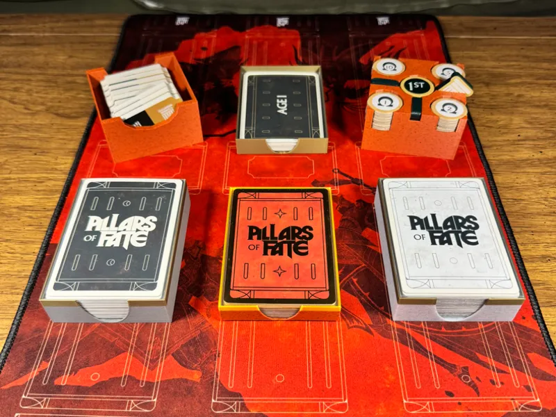 FEWER PLATES- Pillars organizer