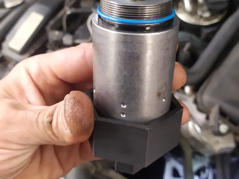 Mercedes oil pressure sensor extractor