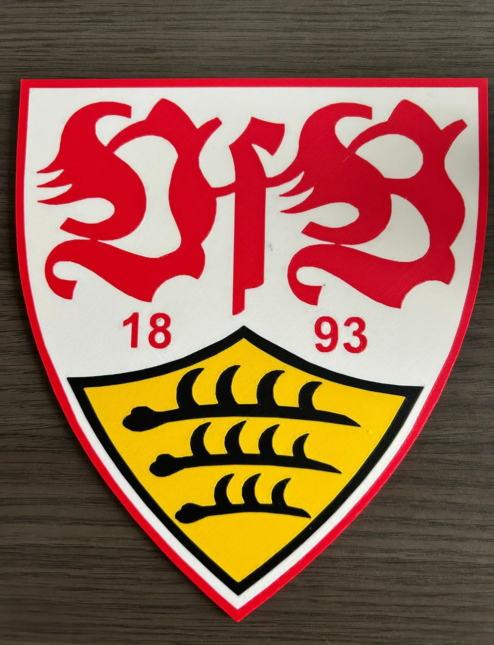 Écusson du VfB Stuttgart - Modèle d'Impression 3D Gratuit - MakerWorld, image size:1000x1304