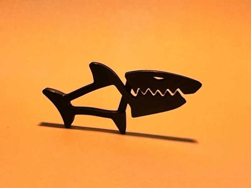 hungry SHARK clip 