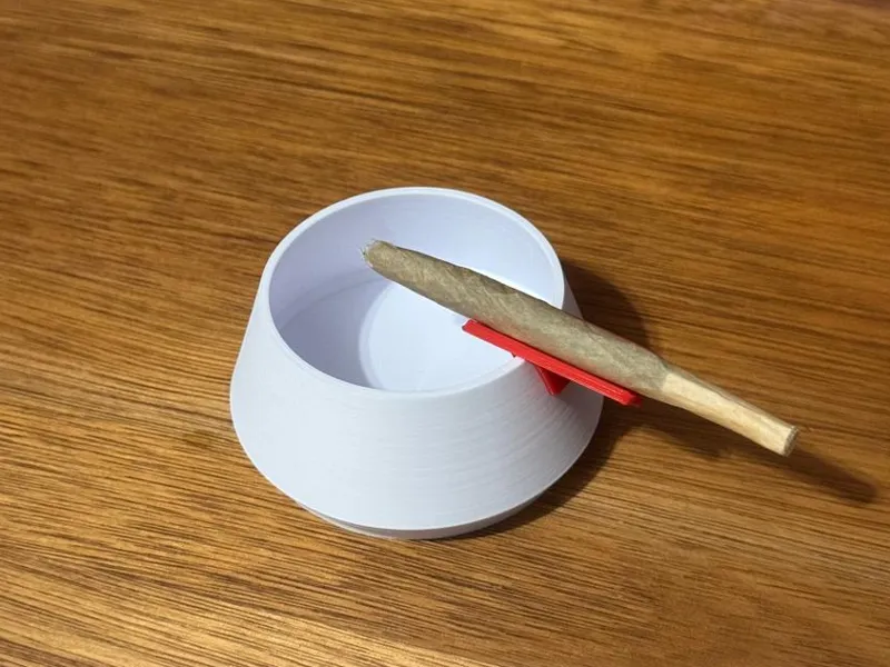 Ashtray with Rest