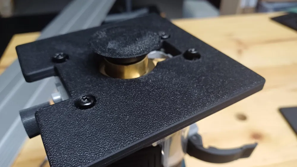 Bosch GKF 18V-8 Router Base for Template Guides - Free 3D Print Model ...
