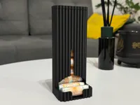 Dispenser with a lid