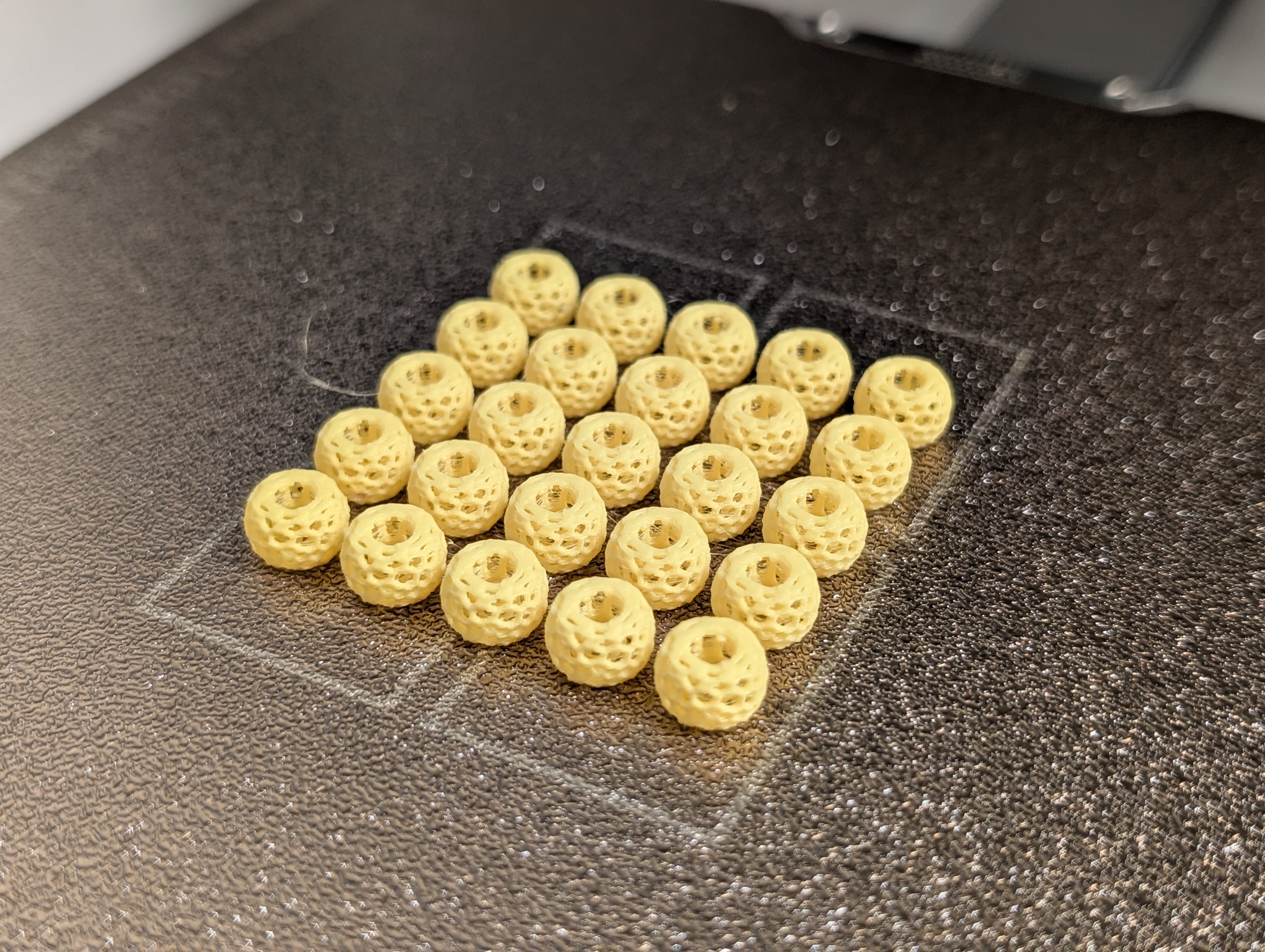 Miniatura 2 do modelo 3D Pony bead Wireframe 6mm x 9mm