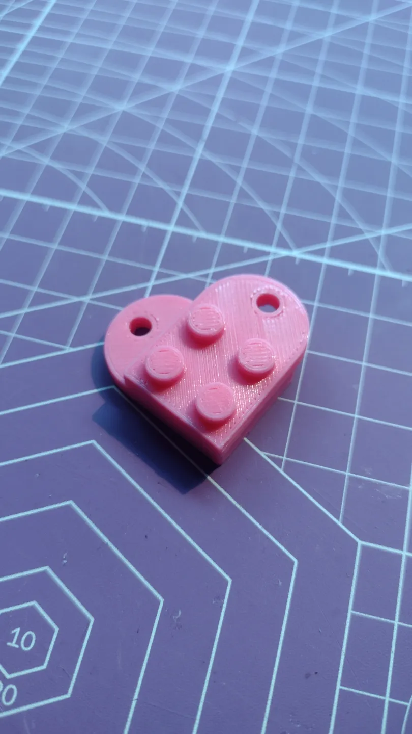Simil brick (L3go) heart keychain/earrings view 3