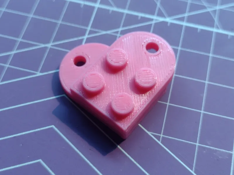 Simil brick (L3go) heart keychain/earrings