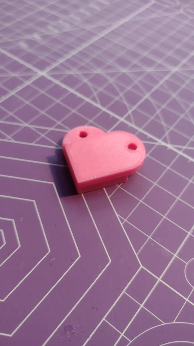 Simil brick (L3go) heart keychain/earrings view 2