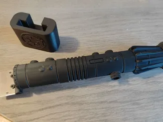 Darth Maul Saber Grip V2, Fixed hole alignment