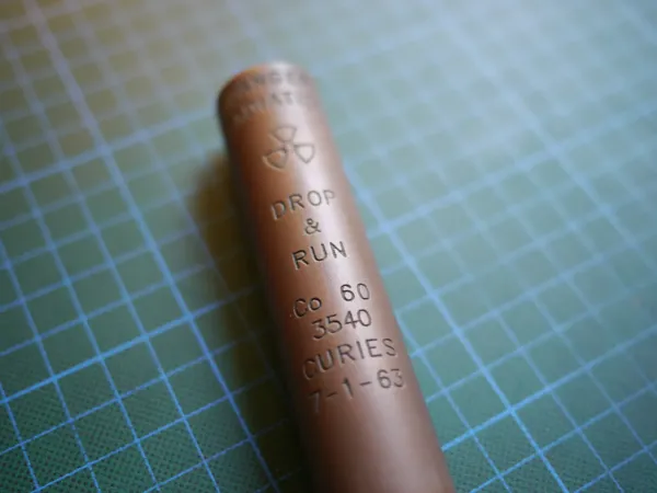 Cylindre source Cobalt 60 « Drop & Run »