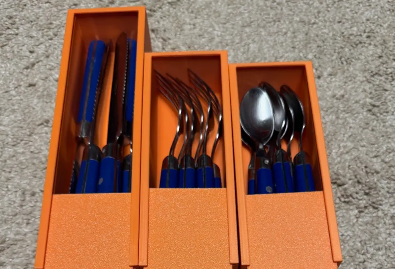 Travel Spoon Container