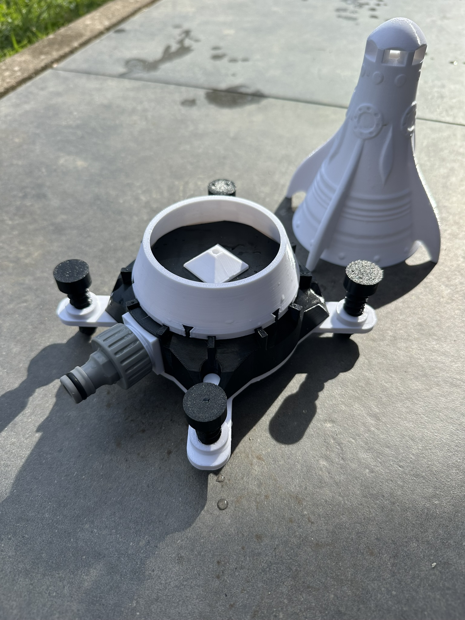 Miniatura 2 do modelo 3D Sprinkler Rocket
