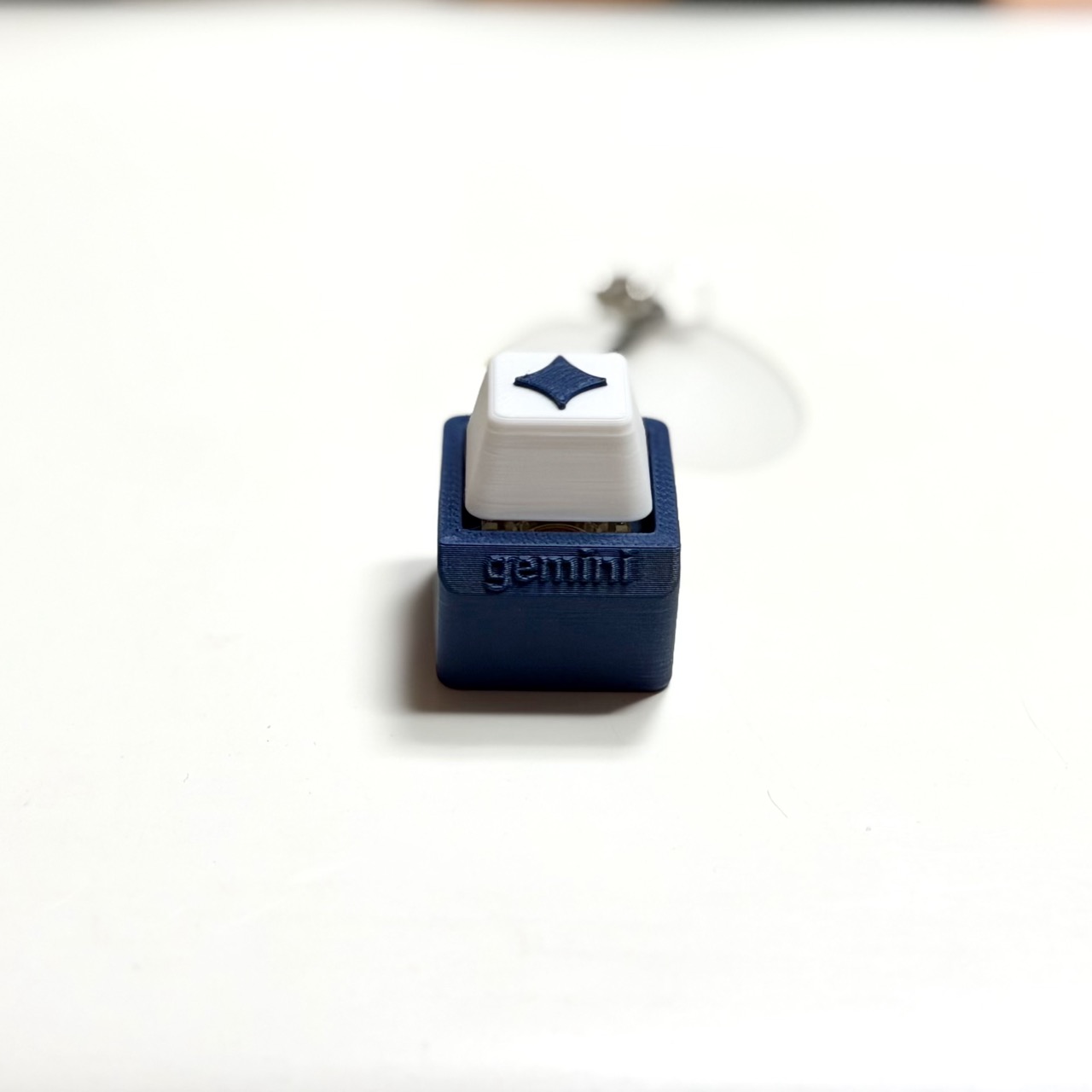 Miniatura 3 do modelo 3D AI Magic Button - Clicker