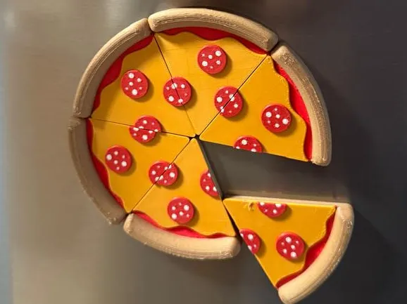 Pepperoni Pizza Fridge Magnet with Sauce