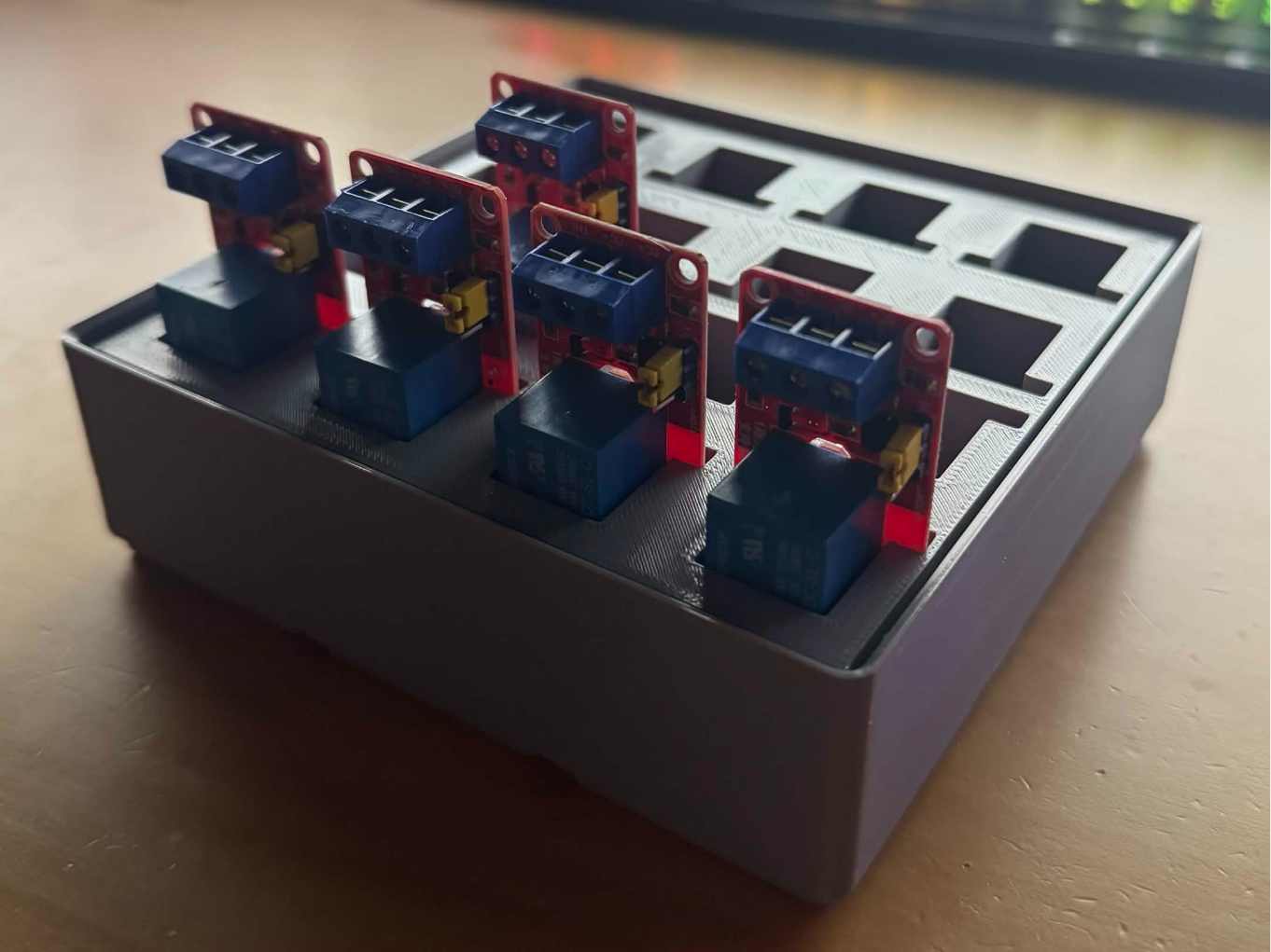 Gridfinity 16 fach-Halter für Einkanalrelaismodule