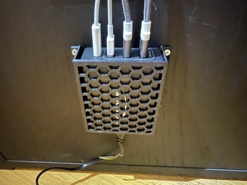 Delock USB Ladegerät (60W) Wandhalterung