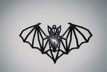 Letrero o emblema decorativo: Geometric Halloween Bat Low-Poly Hanging Ornament — vista de referencia 3