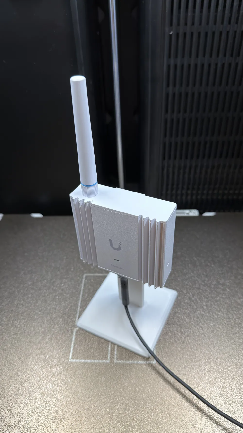 Gateway Printer Desktop stand for Ubiquiti Unifi Superlink Gateway - Free 3D Print ...