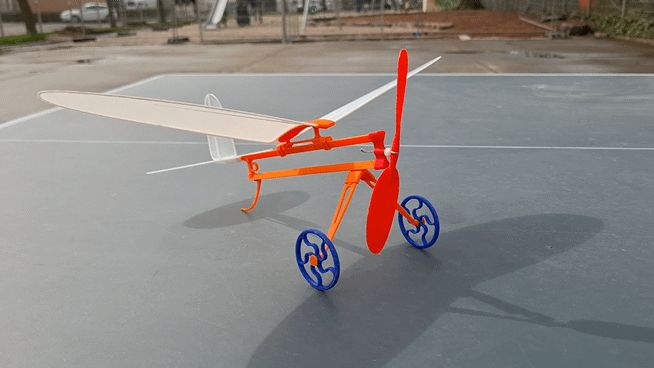 Wind-up aircraft "Chucha"