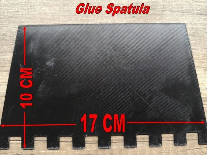 Spatola americana (per colla mattonelle)