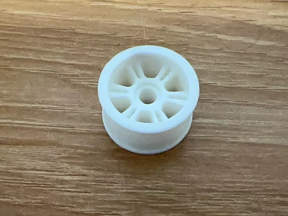 Jante ajourée format F1 pour mini 4x4