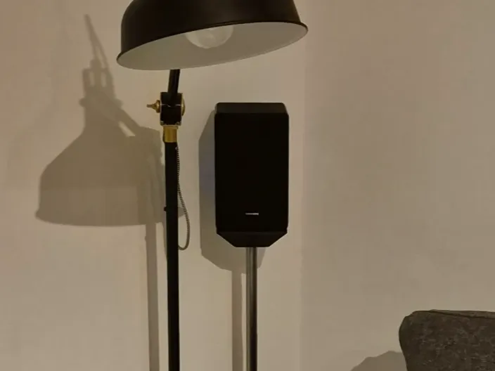 Samsung Rear Speaker Stand (openSCAD included)